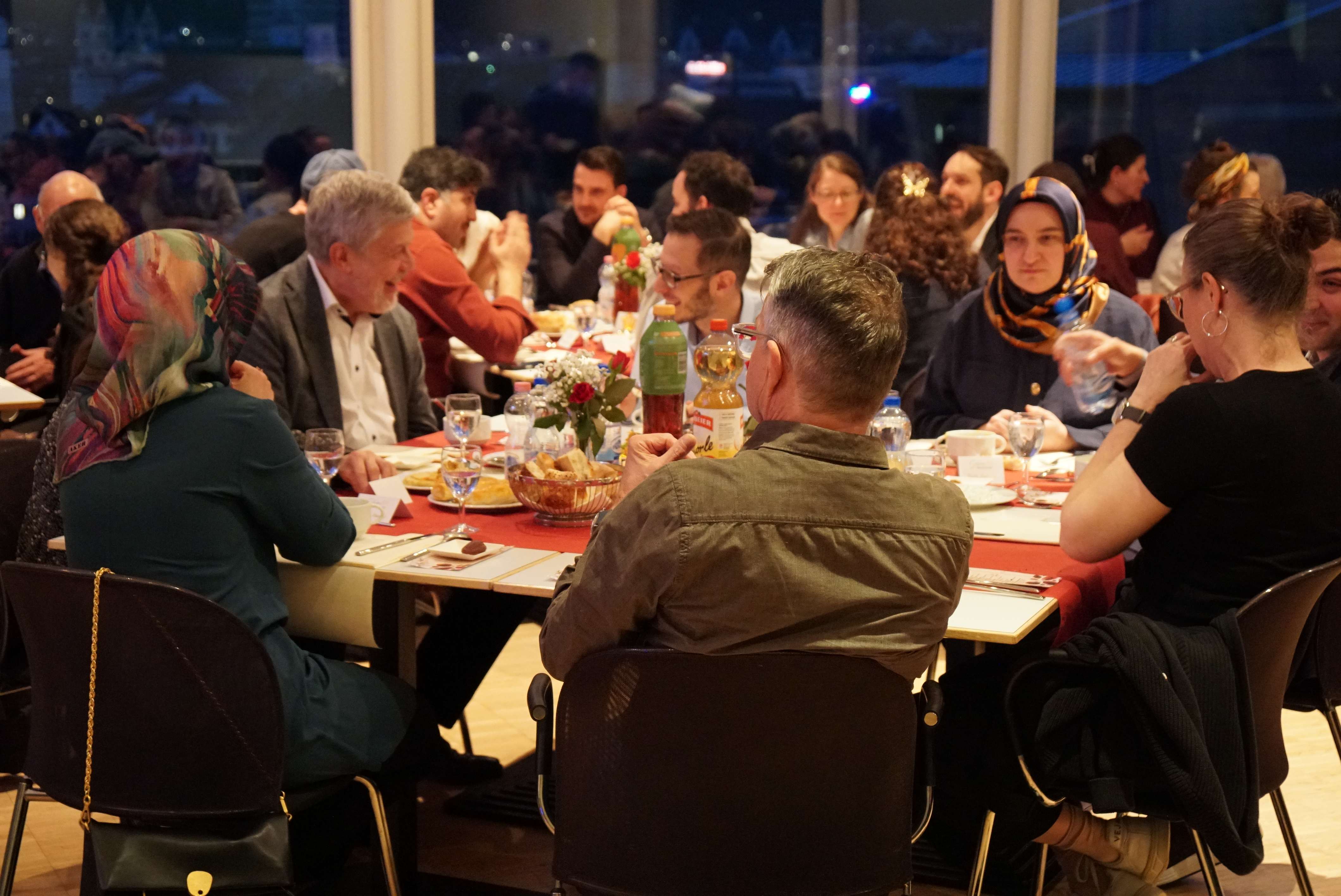 Herzlich Willkommen - 9. interkulturelles Fastenbrechen